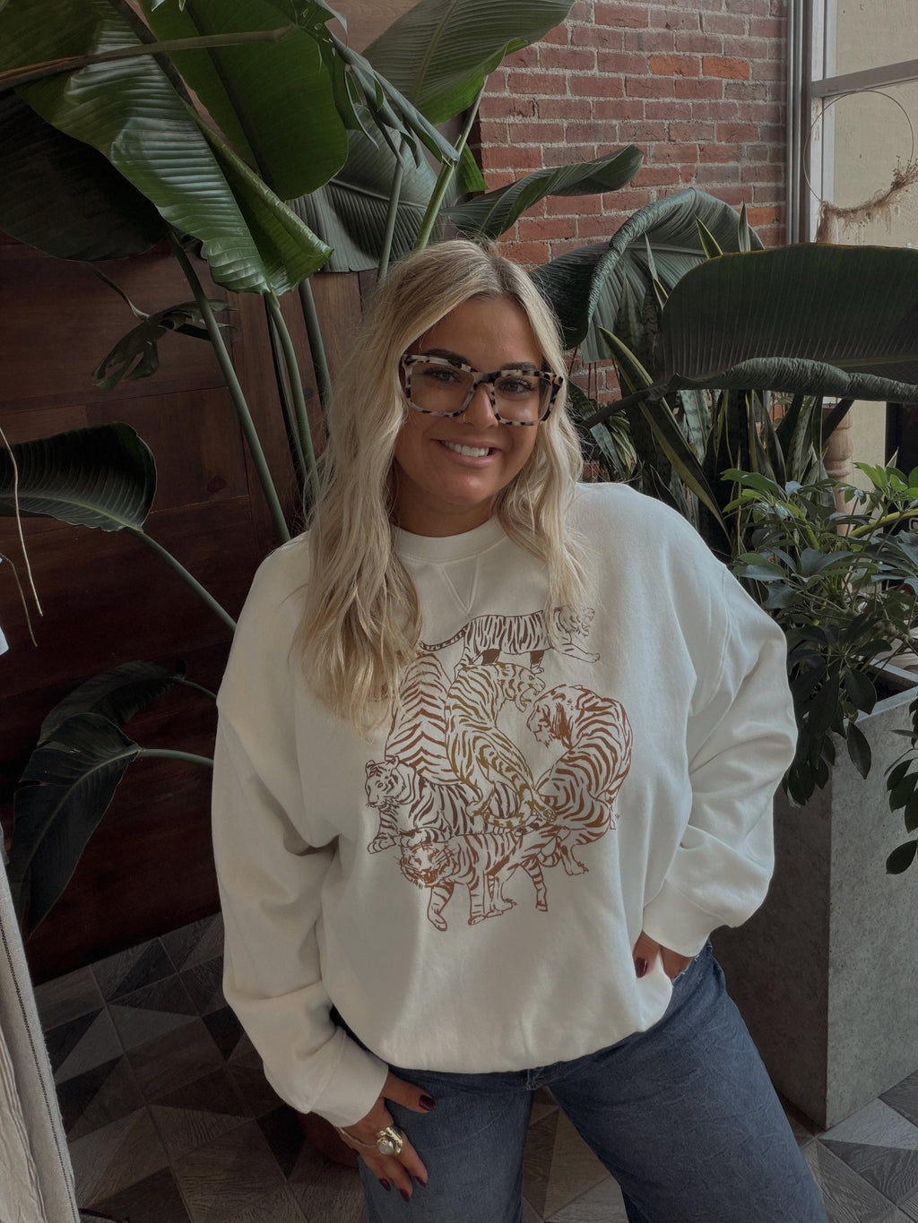 THE STRIPES CREW NECK