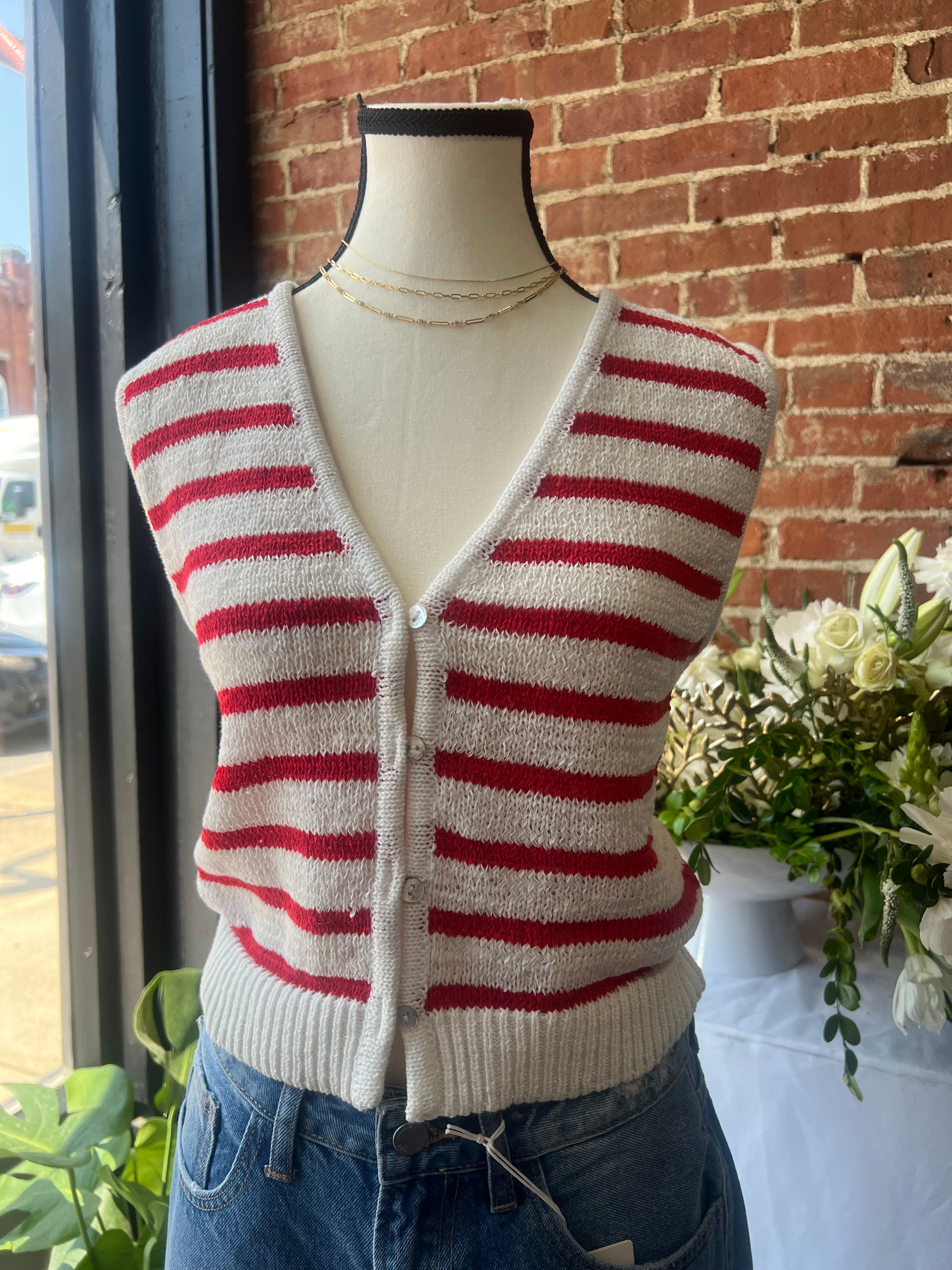 REDDA SWEATER VEST