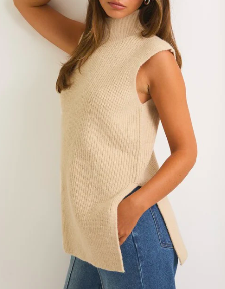 CREAMY SWEATER VEST TOP