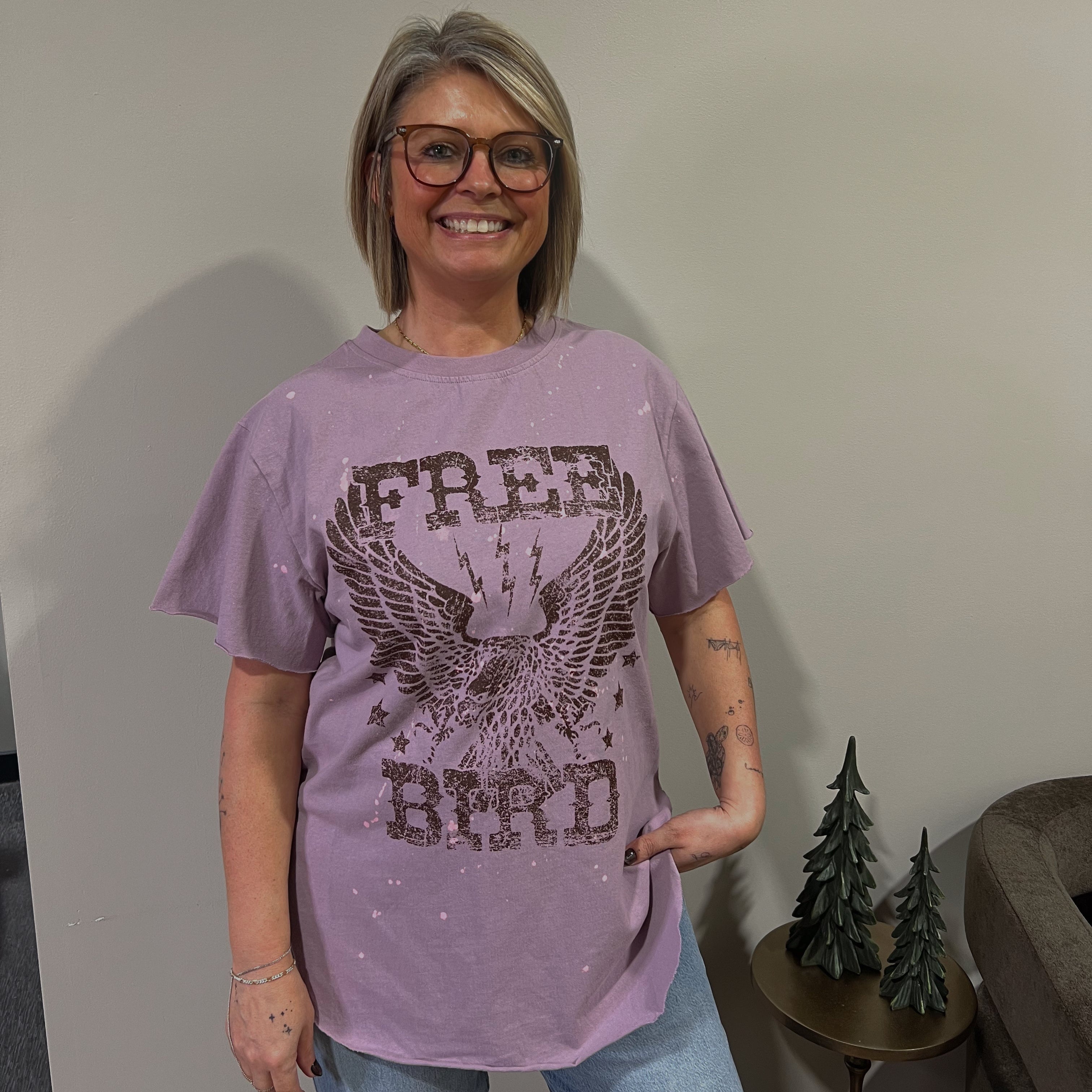 FREE BIRD PURPLE SIDE SLIT GRAPHIC TEE