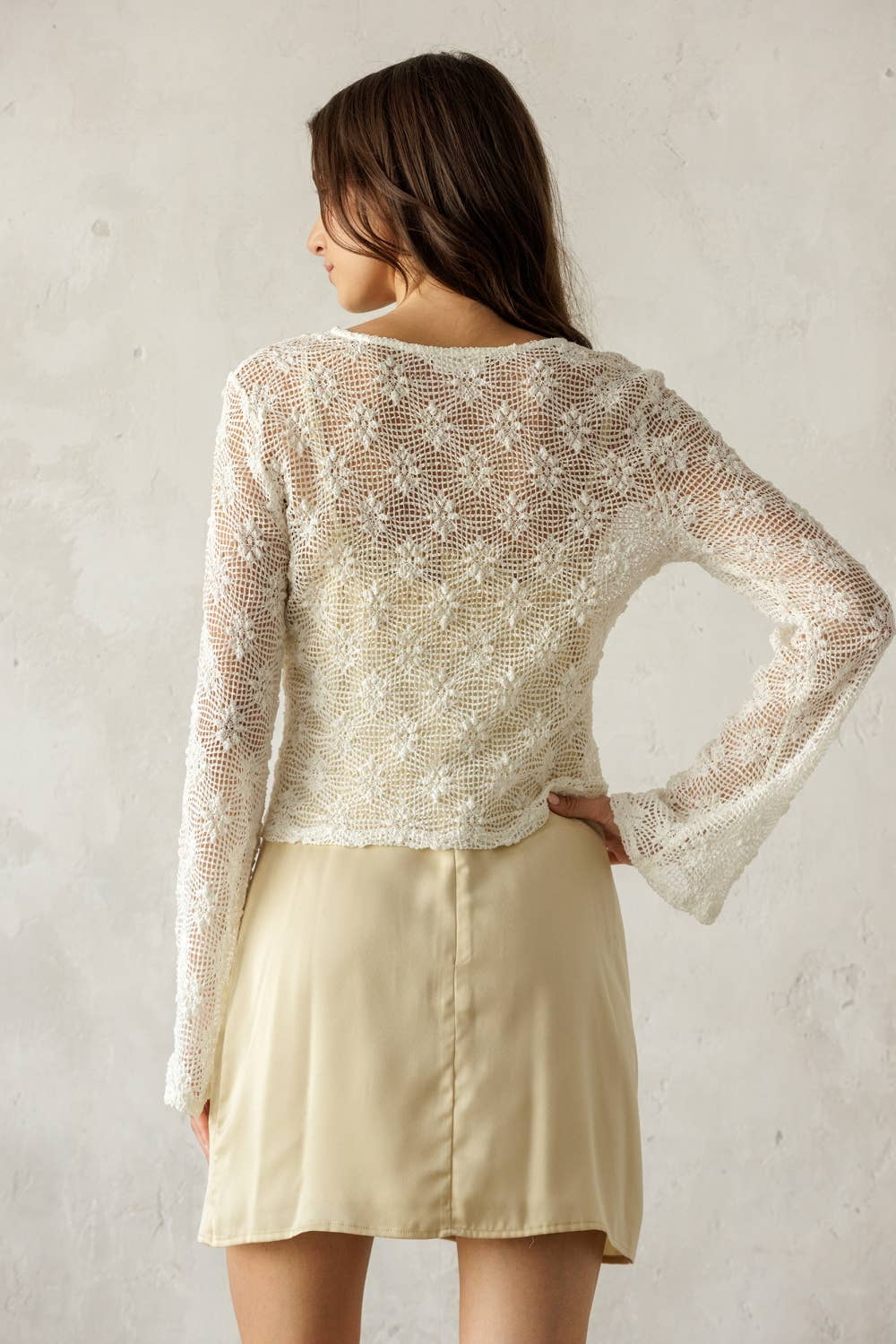SELI CROCHET BELL SLEEVE TOP