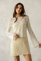 SELI CROCHET BELL SLEEVE TOP