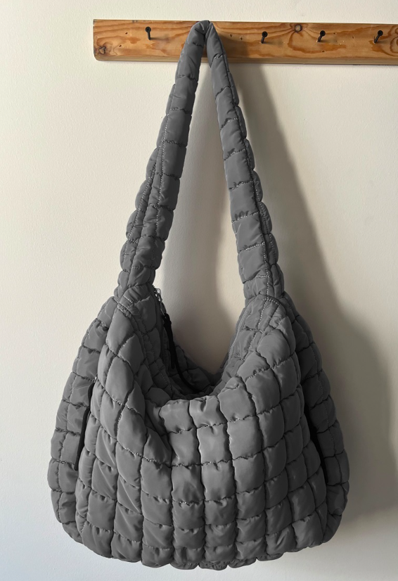 LARGE FRAYE QUILTED CARRY BAG