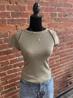 THE RAGLYN TOP