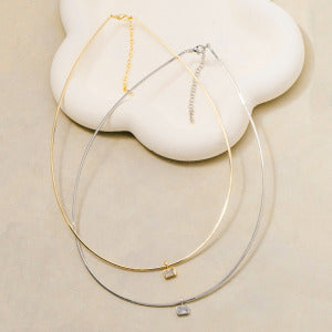 BAGUETTE PENDANT CHOKER - GOLD