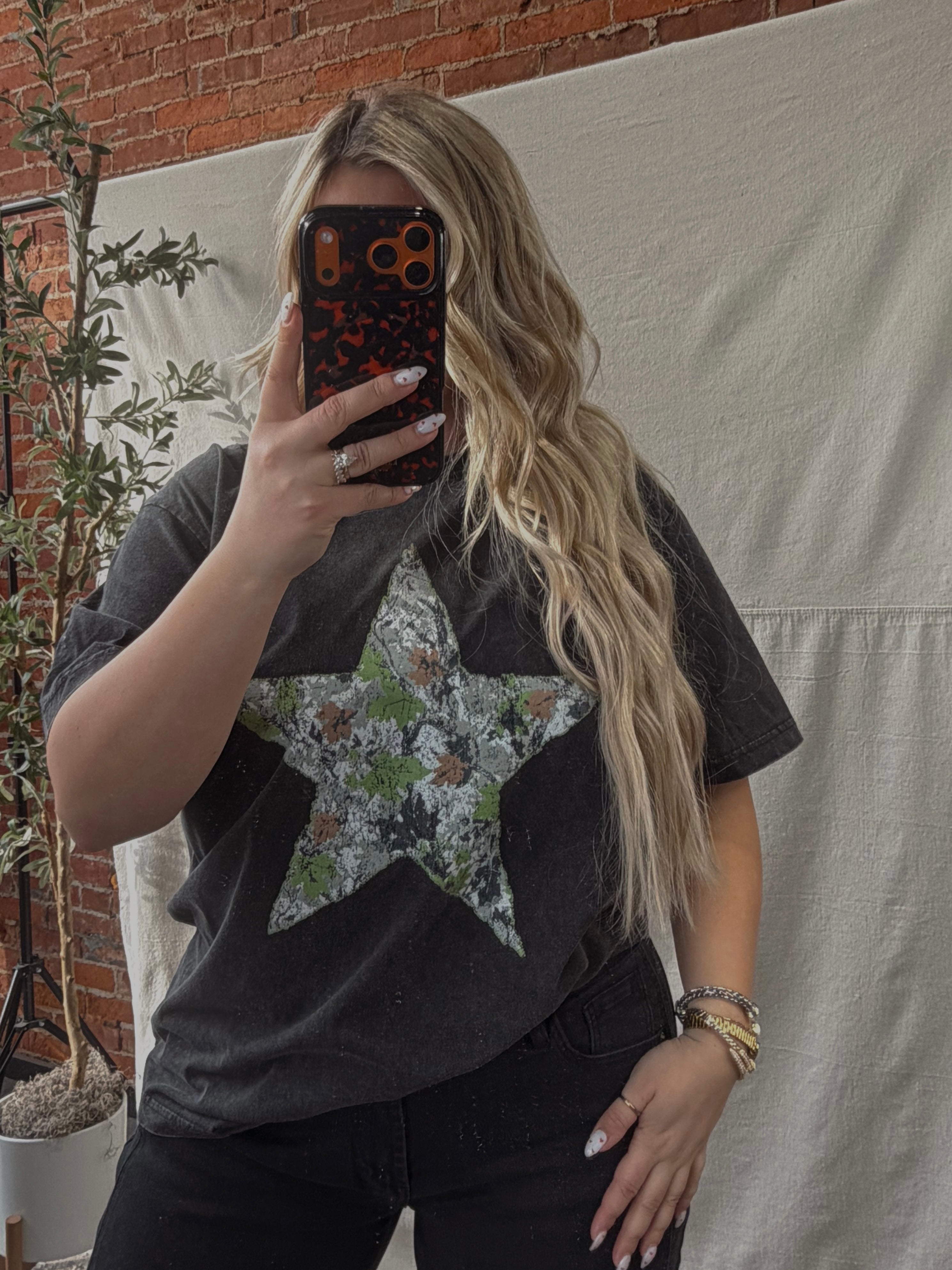 STECCA CAMO STAR GRAPHIC TEE