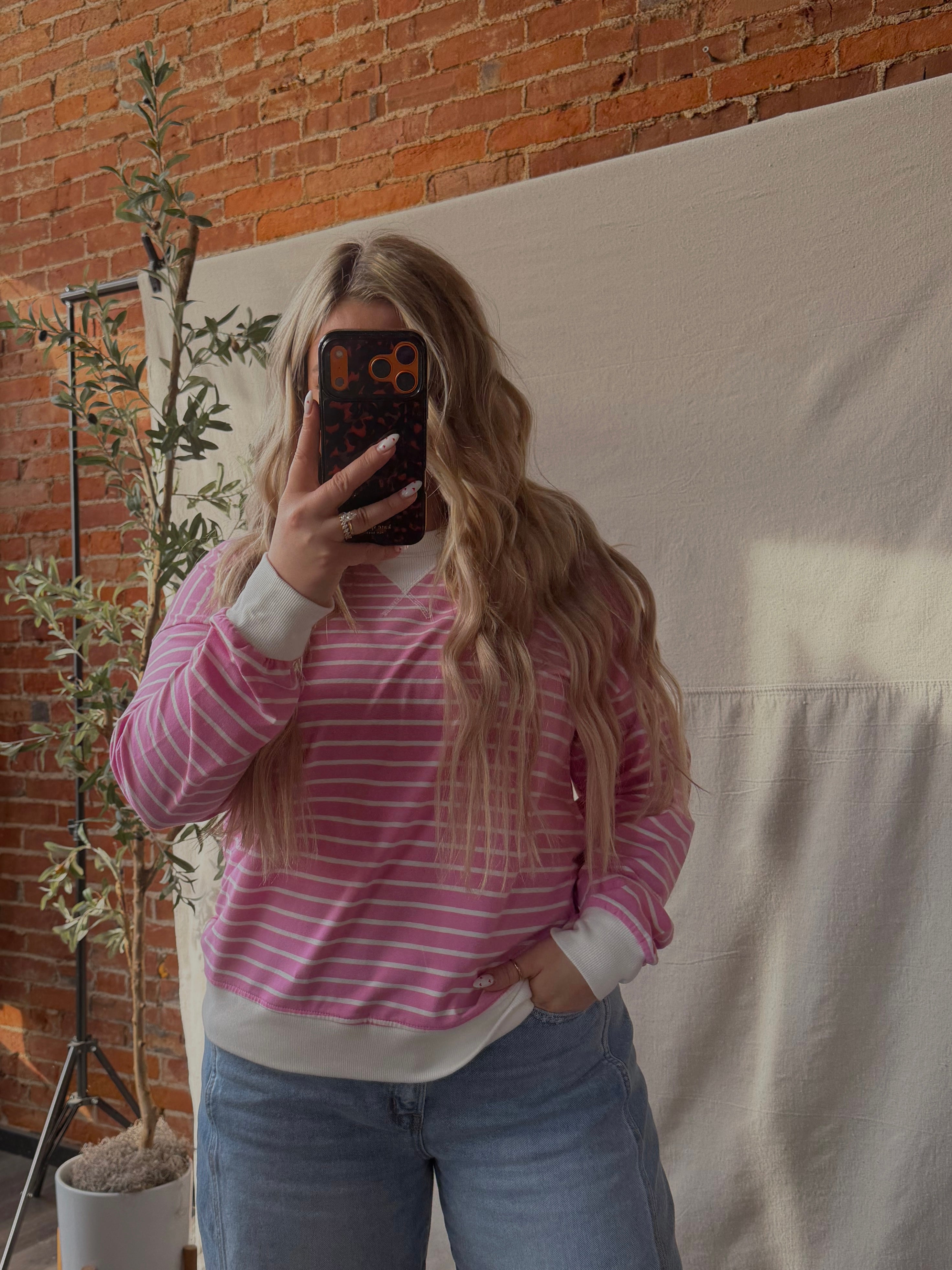 PINK FRIDAY GAL TOP