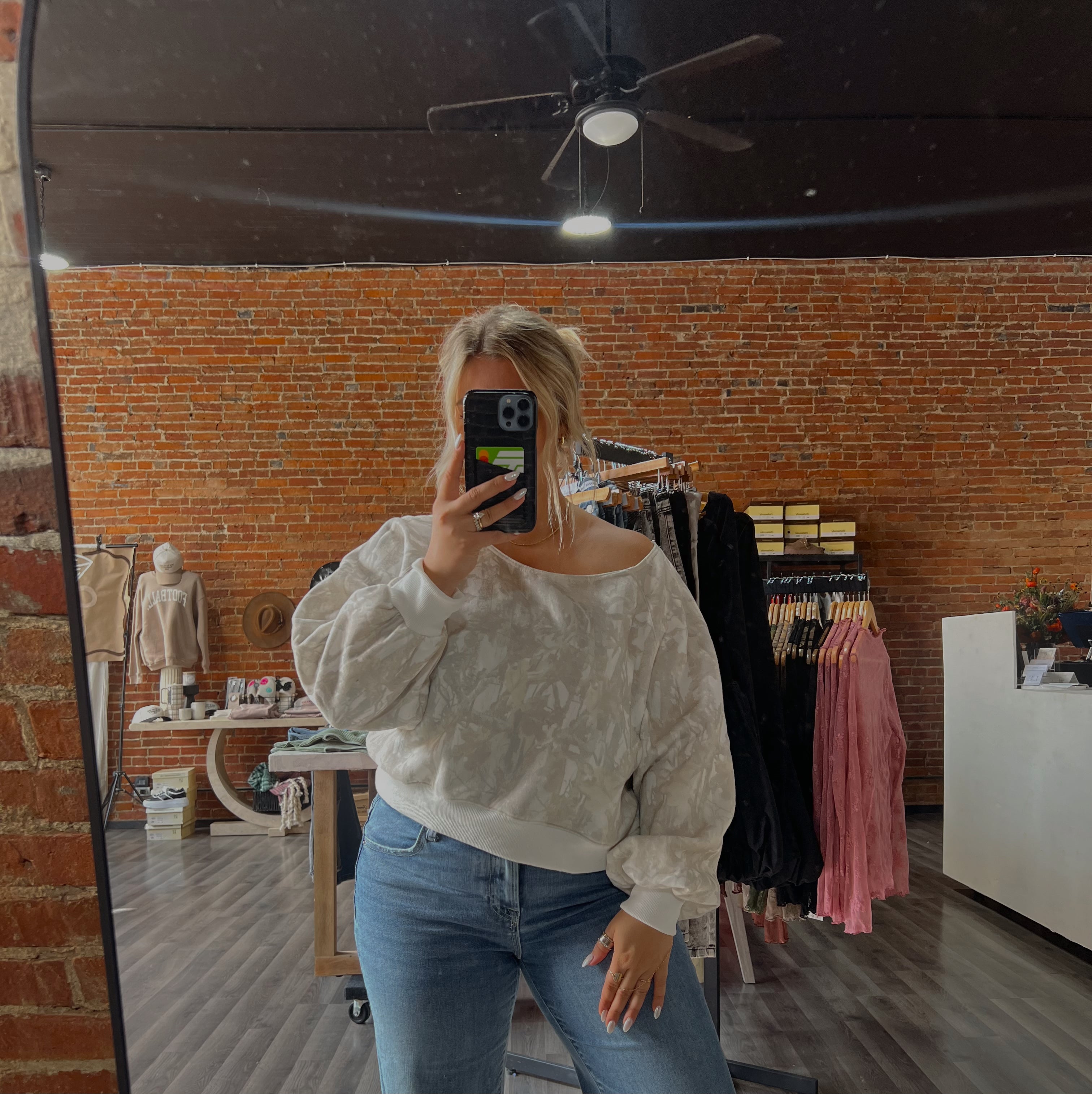 CAMO OFF THE SHOULDER CREW