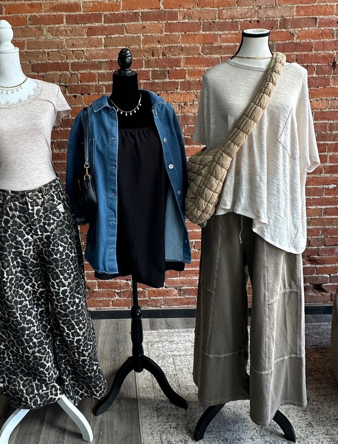 SUNDAY HAZE SWEATS (MULTIPLE COLORS)