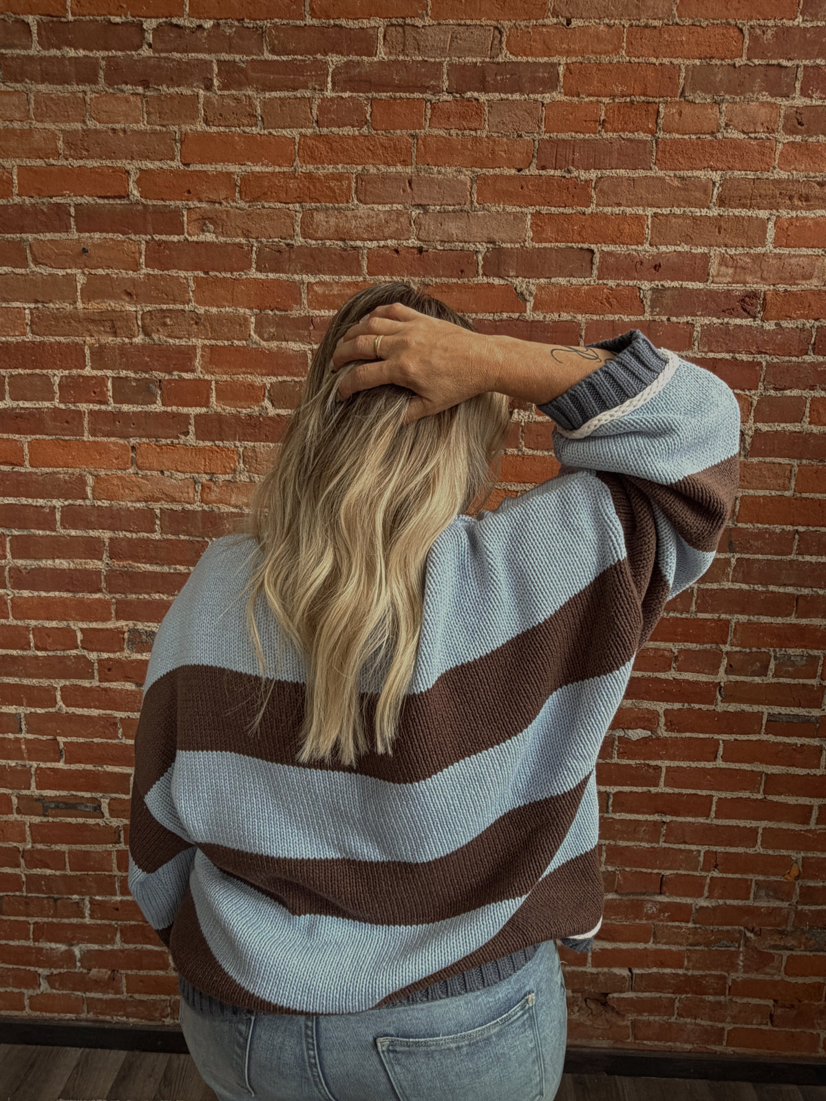 OVERSIZED AERA SWEATER