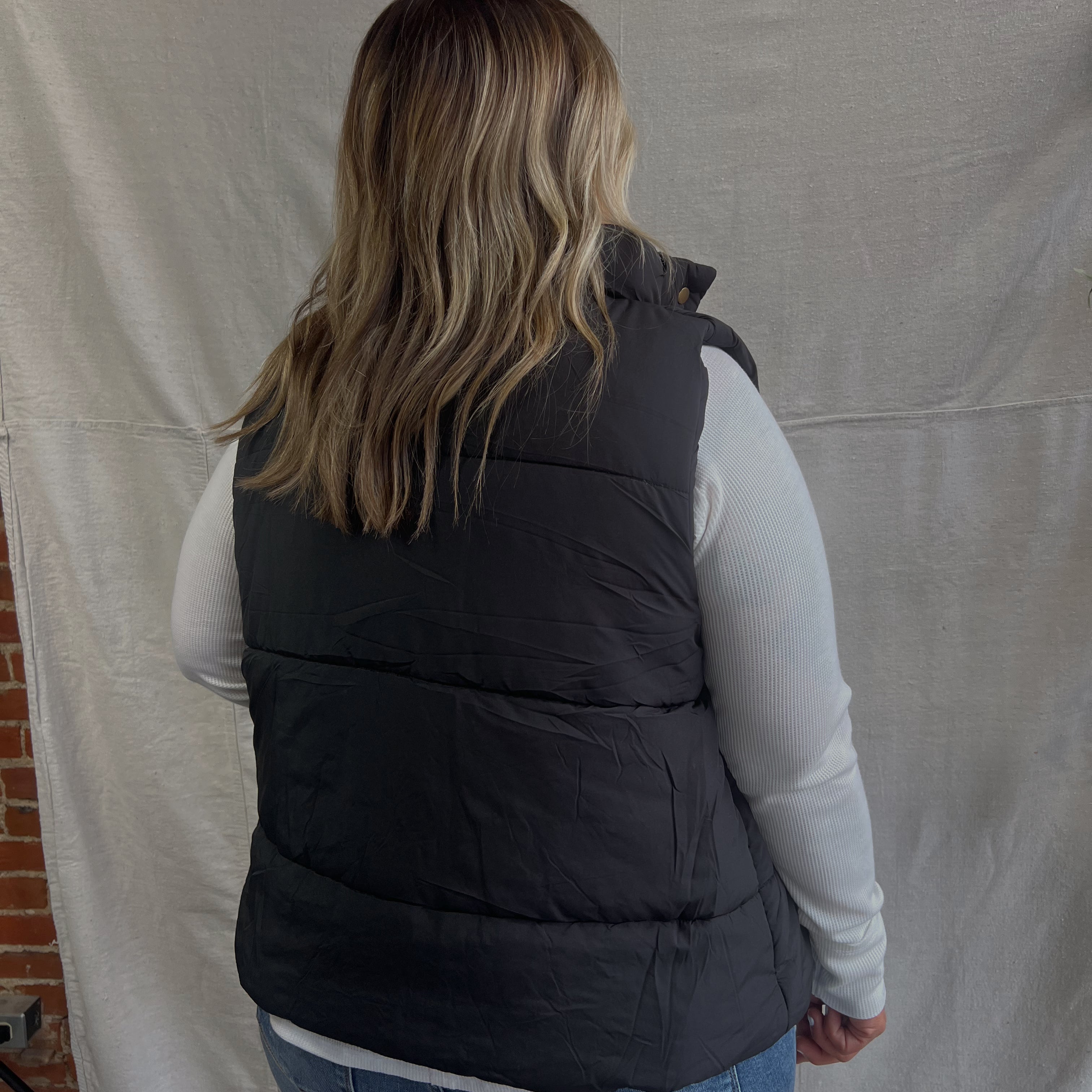 THE TONI VEST - BLACK