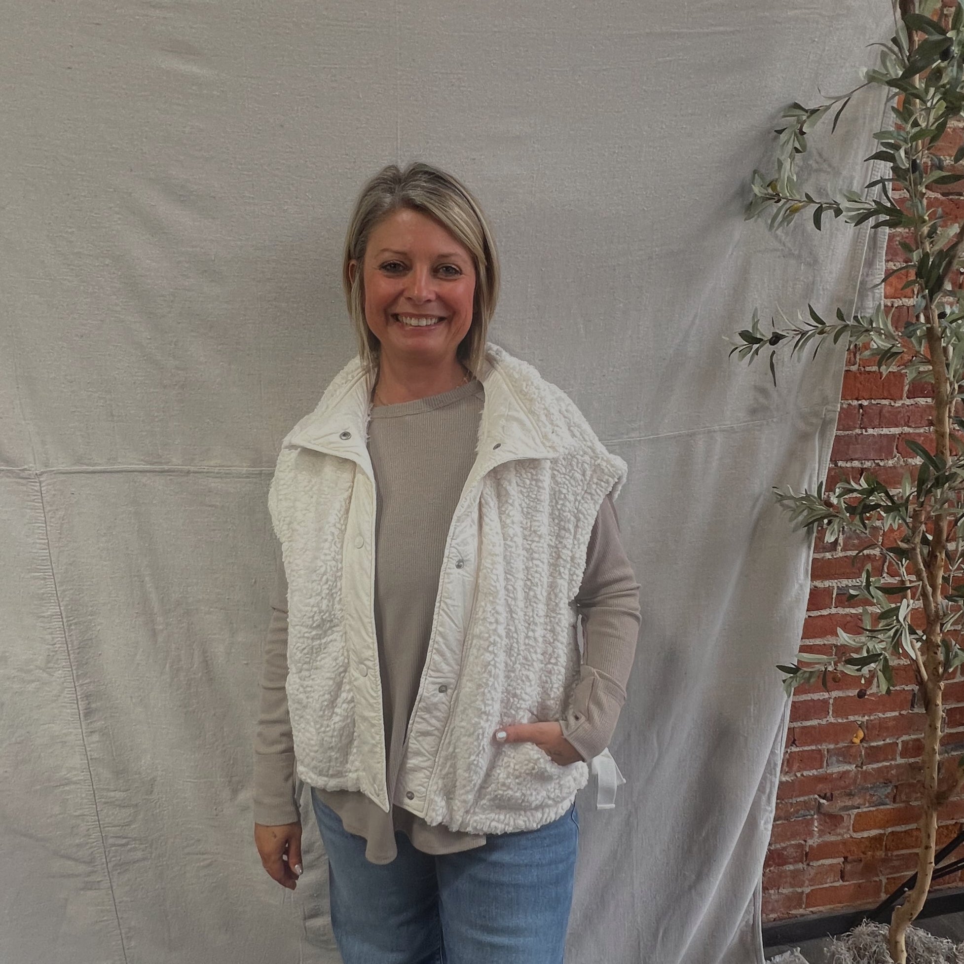 THE SLOANE VEST