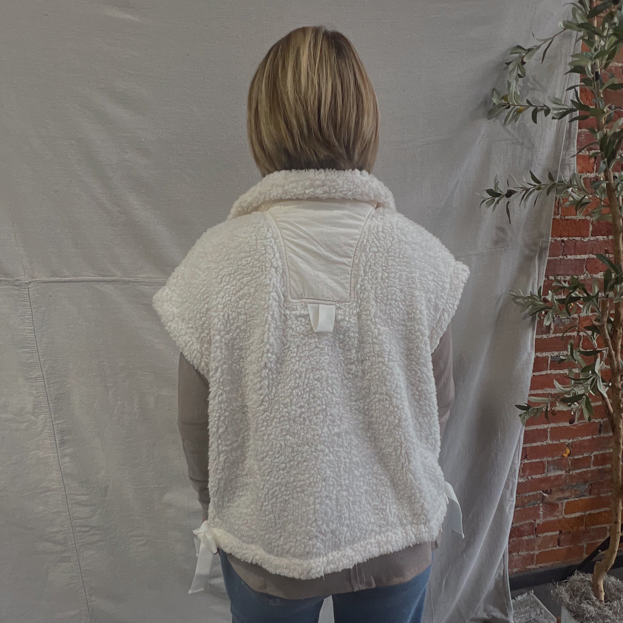 THE SLOANE VEST