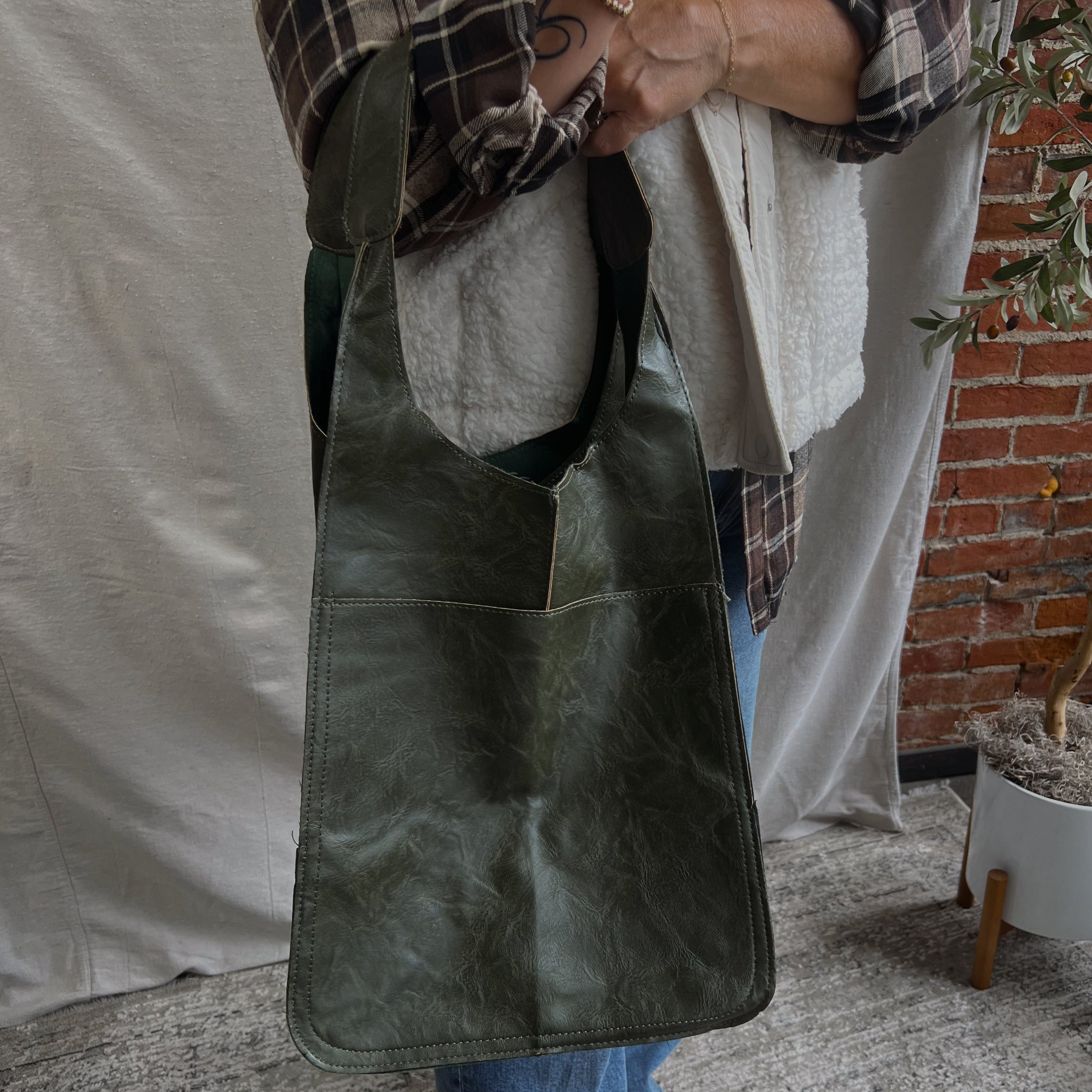THE SPRUCE TOTE