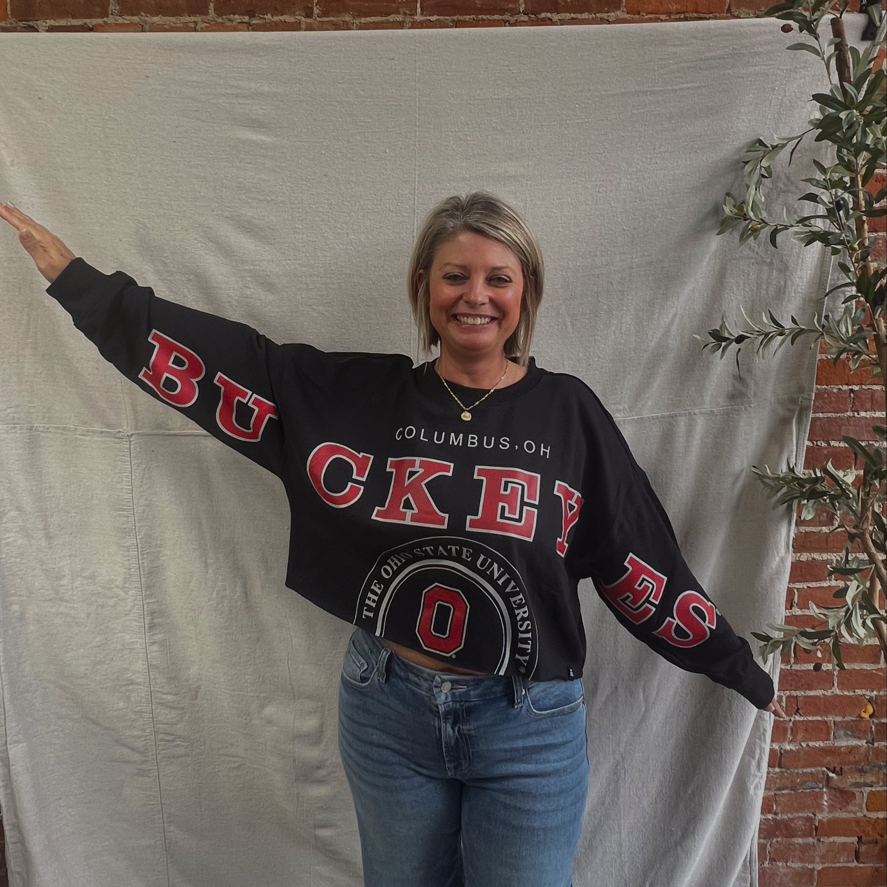 BUCKEYES TOP