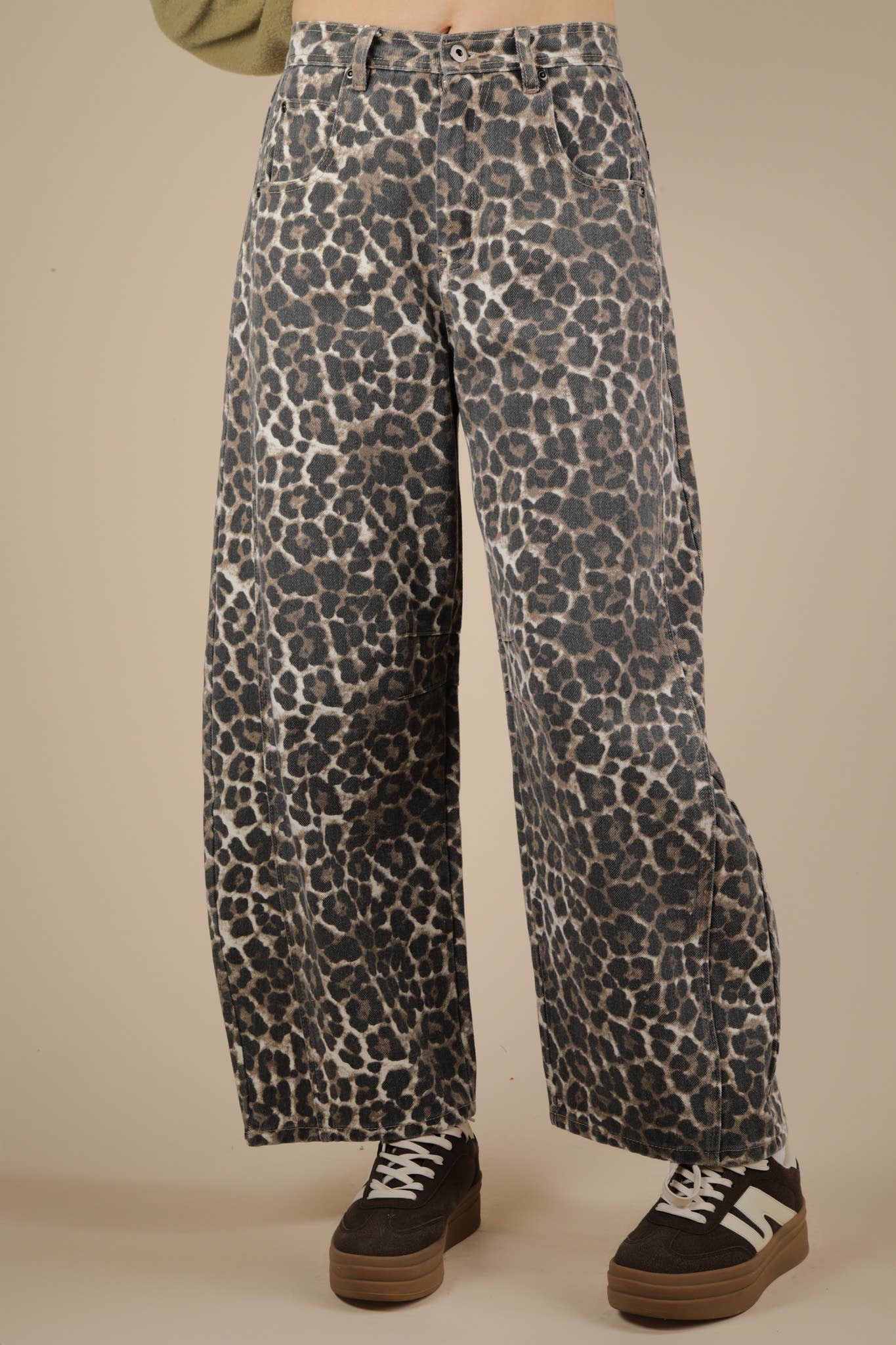 THE LEPPO BARREL JEANS